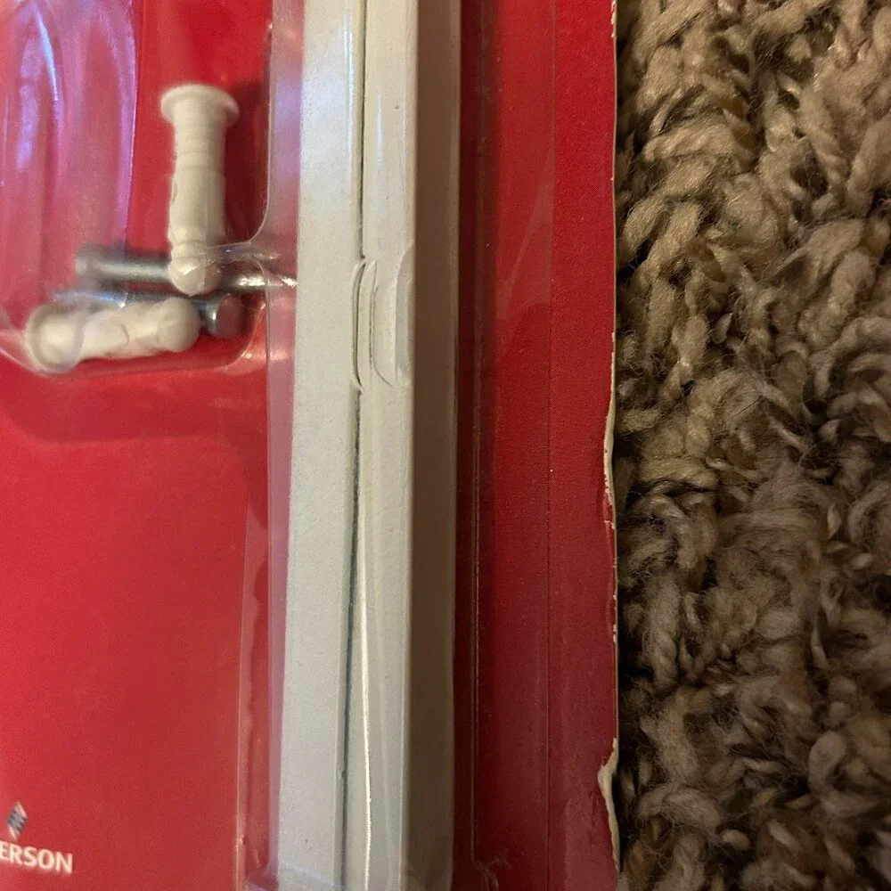 2 ClosetMaid 6606 White 12